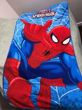 Spider-Man Kids Bath Towel - Red & Blue
